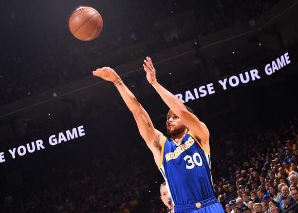  布克42分太阳双加时鏖战险胜国王延续连胜势头