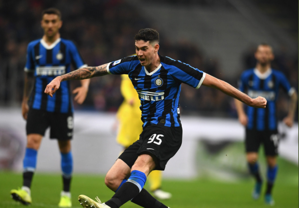  维罗纳补时绝杀斯佩齐亚，保级关键战三分到手